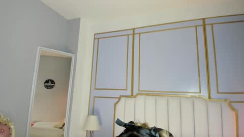 emilly_mell online show from 11/20/25, 11:21