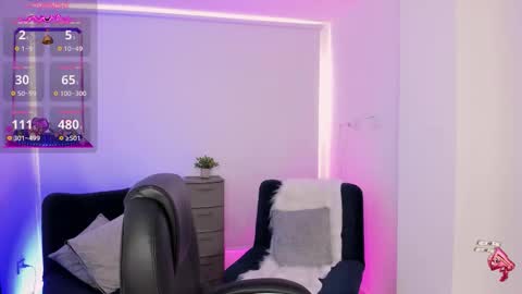 Emily online show from 10/10/25, 04:39