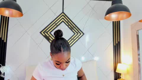 Emilly online show from 12/20/25, 12:45