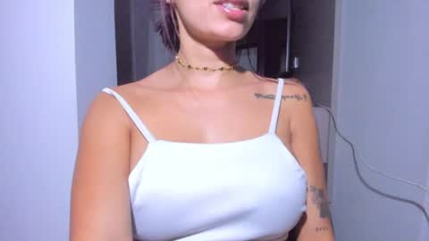 Snapshot of emillyhils1 chatting on 06/12/26, 08:57 emilly online show from 06/12/26, 08:57