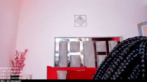 Emilly Roa online show from 06/15/26, 08:44