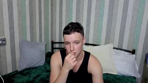 emily0303 online show from 09/22/25, 04:42