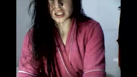 Snapshot of emily1moon chatting on 10/12/25, 11:26 emily1moon online show from 10/12/25, 11:26