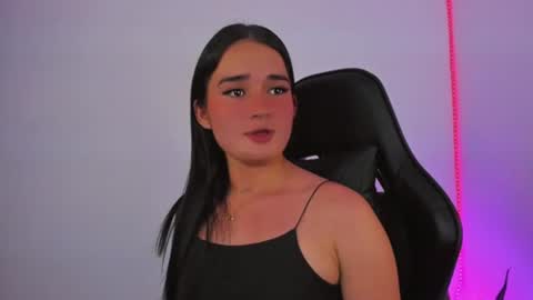 emily611258 online show from 06/16/26, 01:41