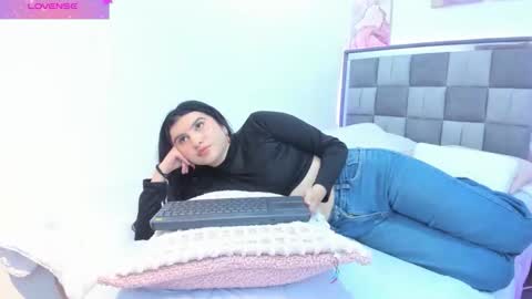 emily9__ online show from 03/25/26, 08:04