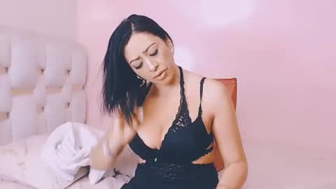 Dayana online show from 10/27/25, 01:04