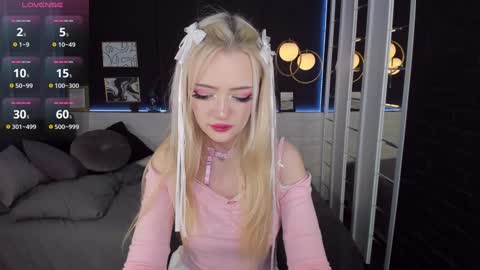 Emily online show from 12/28/24, 01:18