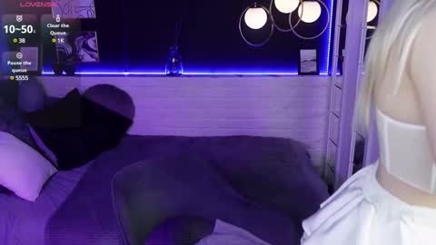 Emily online show from 02/18/25, 09:53