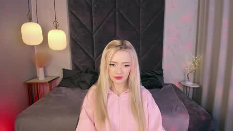 Emily online show from 12/15/25, 04:33