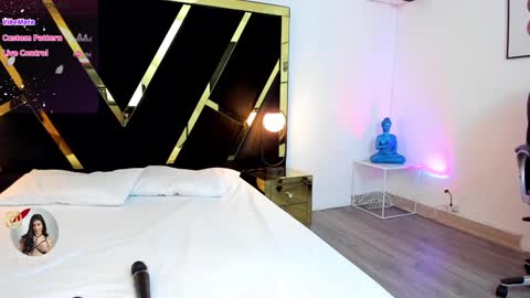 Snapshot of emily_bae chatting on 01/10/25, 03:58 emily_bae online show from 01/10/25, 03:58