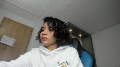 emily_bruss online show from 05/26/26, 07:43