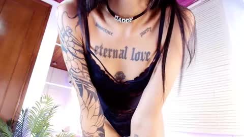 Snapshot of emily_burton18 chatting on 02/11/26, 12:10 Emily Burton online show from 02/11/26, 12:10