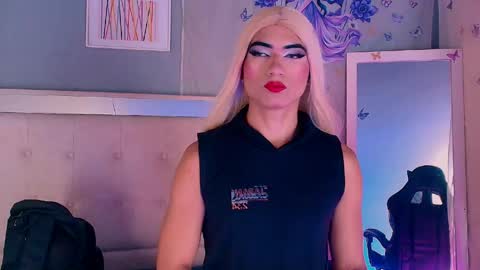 emily_castillo1_ online show from 05/03/26, 05:13