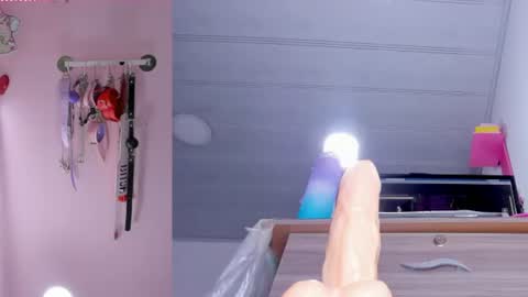 emily_foxxxi online show from 07/18/26, 10:57