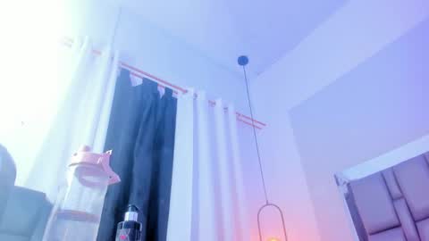 Emi  online show from 03/05/25, 04:24