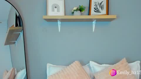 Snapshot of emily_haze chatting on 01/08/25, 01:20 Emily online show from 01/08/25, 01:20