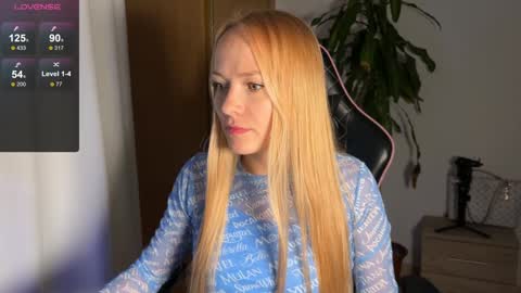 Snapshot of emily_jayreal chatting on 01/09/25, 11:02 Emily online show from 01/09/25, 11:02