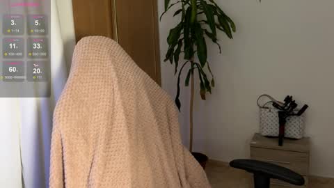 Snapshot of emily_jayreal chatting on 02/20/25, 11:43 Emily online show from 02/20/25, 11:43
