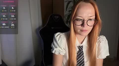 Snapshot of emily_jayreal chatting on 03/02/25, 10:48 Emily online show from 03/02/25, 10:48