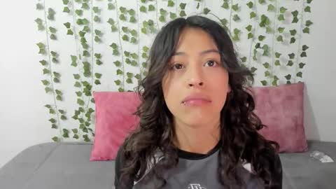 emily online show from 01/12/26, 04:12