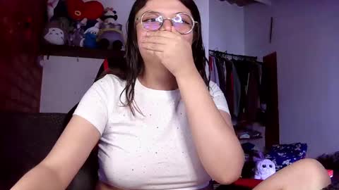 Julieta online show from 02/09/25, 04:40