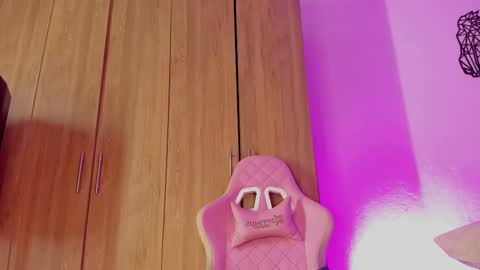 emily lady20  Independient modelIndependiente online show from 03/04/25, 11:29