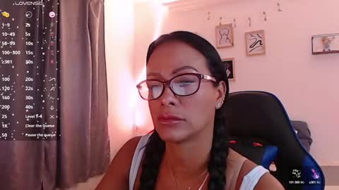 emily leroy. online show from 10/06/25, 12:57