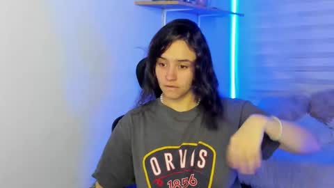 Snapshot of emily_lindey chatting on 11/03/25, 03:19 emily_lindey online show from 11/03/25, 03:19