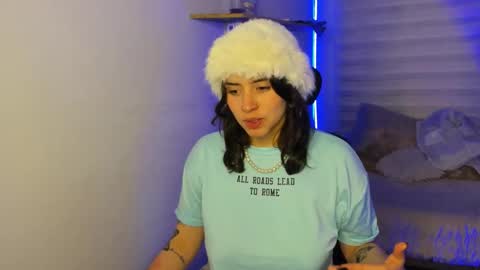 Snapshot of emily_lindey chatting on 11/08/25, 03:39 emily_lindey online show from 11/08/25, 03:39