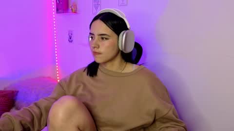 Emily Lindey online show from 03/12/26, 05:24