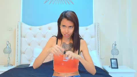 Snapshot of emily_loperaa chatting on 09/09/25, 01:49 Emily online show from 09/09/25, 01:49
