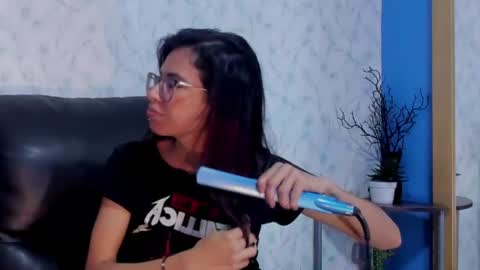 Emily online show from 07/06/26, 03:58