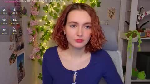 Snapshot of emily_lune chatting on 03/08/26, 08:18 Emily online show from 03/08/26, 08:18