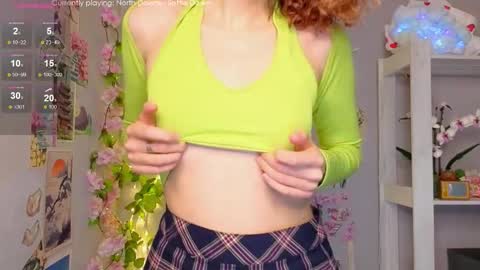 Snapshot of emily_lune chatting on 03/14/26, 02:28 Emily online show from 03/14/26, 02:28