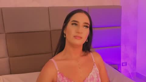 emily_luve online show from 05/04/26, 07:54