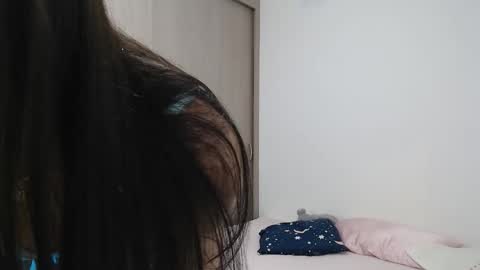 emily_mikelhot online show from 01/17/26, 05:45