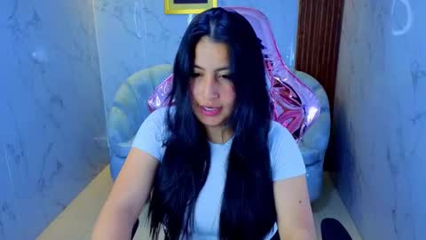 Emily  online show from 11/22/25, 08:41