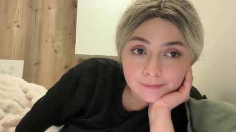 emily_morning_dew online show from 10/13/25, 06:08