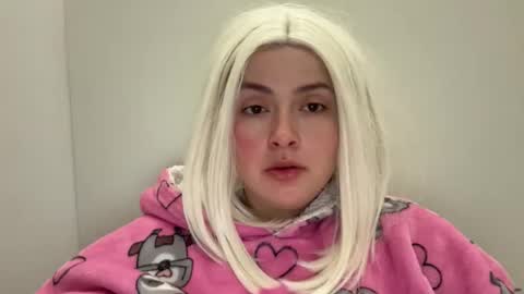 Snapshot of emily_morning_dew chatting on 12/18/25, 07:58 emily_morning_dew online show from 12/18/25, 07:58