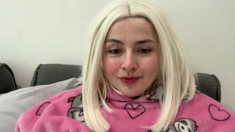 Snapshot of emily_morning_dew chatting on 01/18/26, 10:19 emily_morning_dew online show from 01/18/26, 10:19