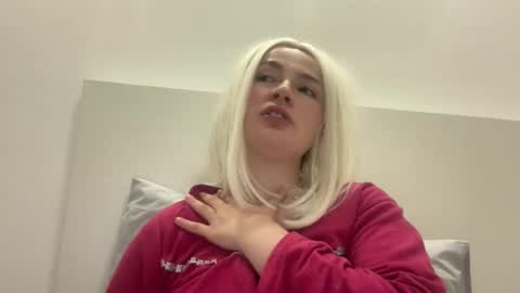 Snapshot of emily_morning_dew chatting on 02/03/26, 07:35 emily_morning_dew online show from 02/03/26, 07:35