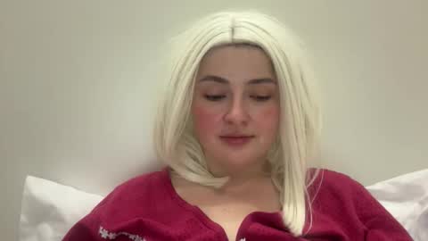 Snapshot of emily_morning_dew chatting on 02/05/26, 10:47 emily_morning_dew online show from 02/05/26, 10:47