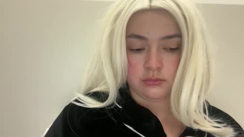 Snapshot of emily_morning_dew chatting on 02/11/26, 04:39 emily_morning_dew online show from 02/11/26, 04:39