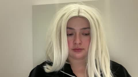 Snapshot of emily_morning_dew chatting on 02/13/26, 08:38 emily_morning_dew online show from 02/13/26, 08:38