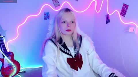 Lia online show from 09/27/25, 10:15