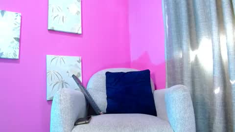 Snapshot of emily_oxx chatting on 02/28/26, 06:31 Emily online show from 02/28/26, 06:31