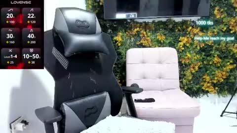 emily_palmeer online show from 07/03/26, 12:28