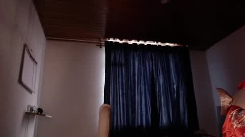 Snapshot of emily_pearl_ chatting on 12/21/24, 09:36 emily_pearl_ online show from 12/21/24, 09:36