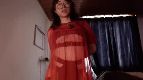 Snapshot of emily_pearl_ chatting on 12/22/24, 06:37 emily_pearl_ online show from 12/22/24, 06:37