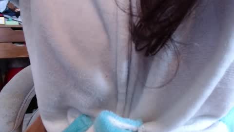 Snapshot of emily_pearl_ chatting on 10/05/25, 11:30 emily_pearl_ online show from 10/05/25, 11:30